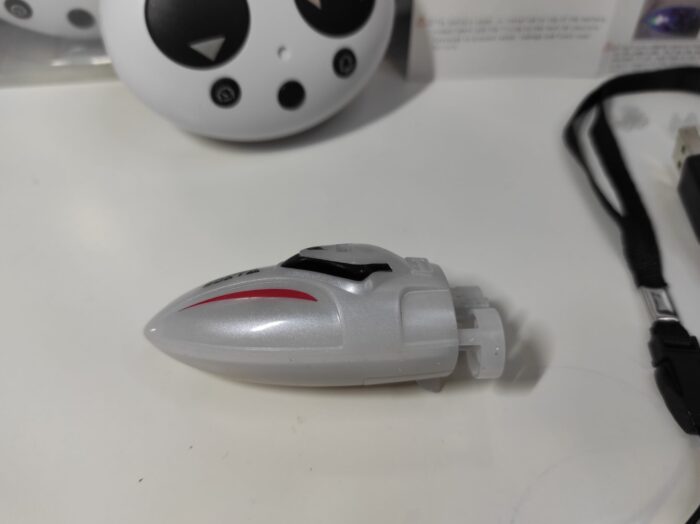 Mini barco de control remoto