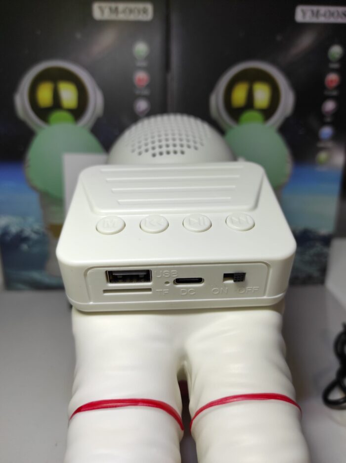 Lámpara de astronauta con altavoz