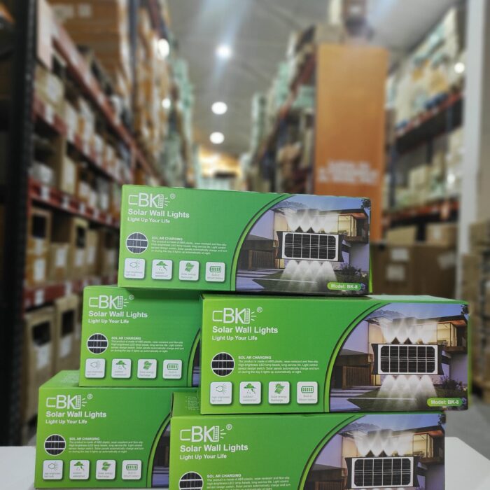 Lámpara solar de pared exterior con 8 LED