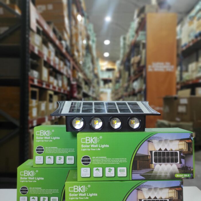 Lámpara solar de pared exterior con 8 LED