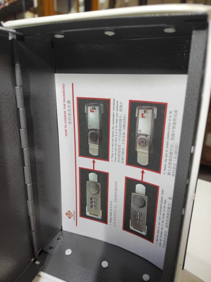 Caja fuerte en forma de libro con cerradura 180x115x55mm