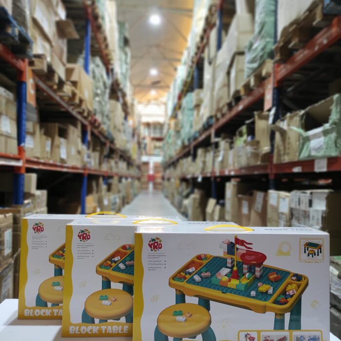 Juego de mesa y silla con bloques de construcion 120 pcs
