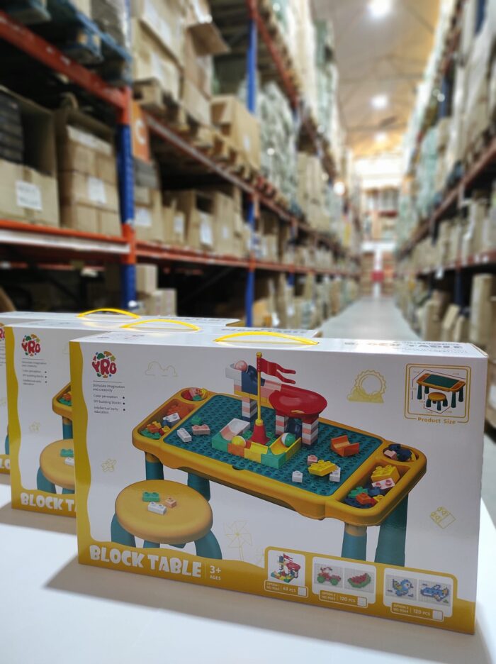 Juego de mesa y silla con bloques de construcion 120 pcs