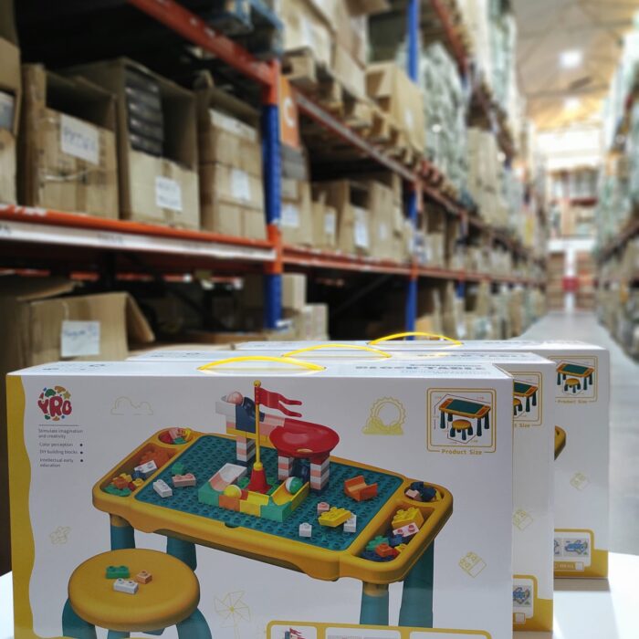 Juego de mesa y silla con bloques de construcion 120 pcs