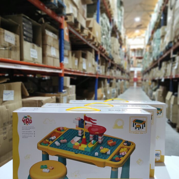 Juego de mesa y silla con bloques de construcion 120 pcs