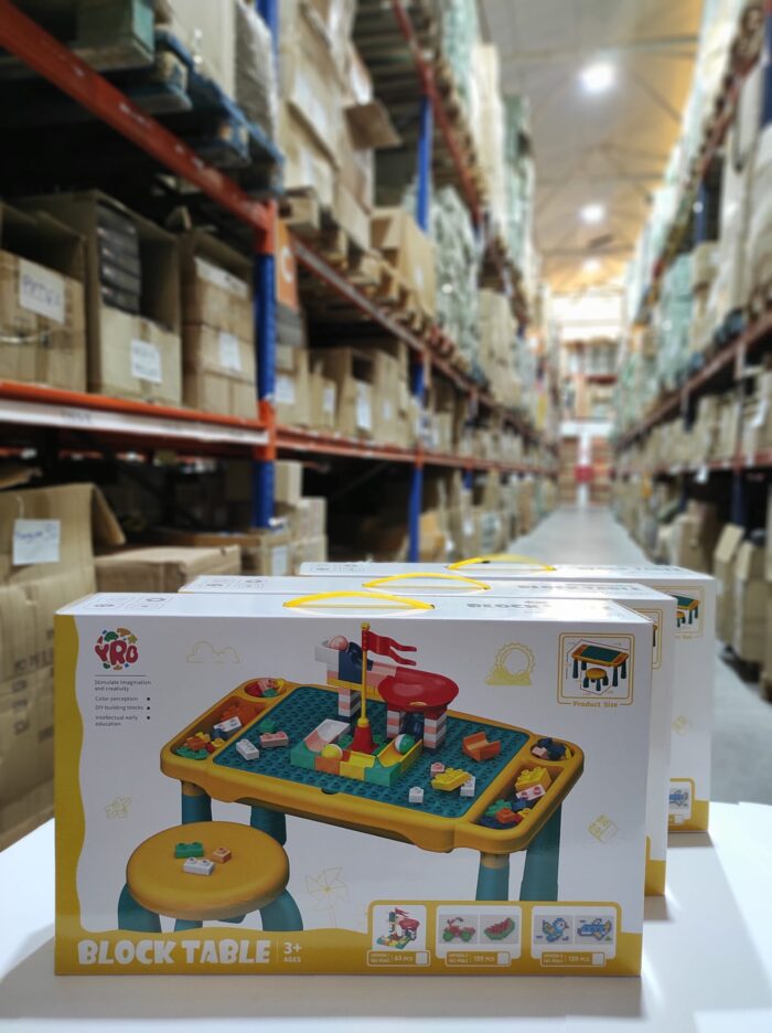 Juego de mesa y silla con bloques de construcion 120 pcs