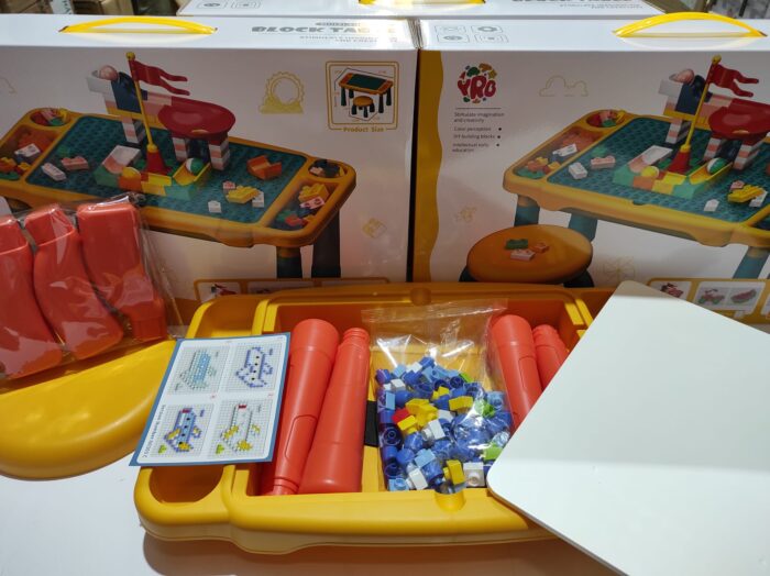 Juego de mesa y silla con bloques de construcion 120 pcs