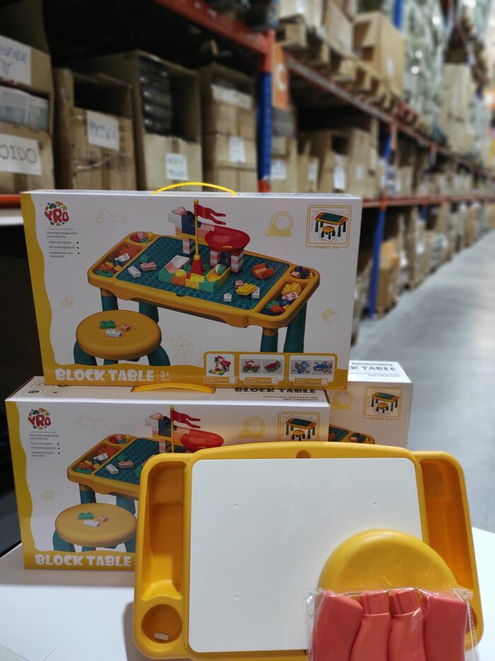 Juego de mesa y silla con bloques de construcion 120 pcs