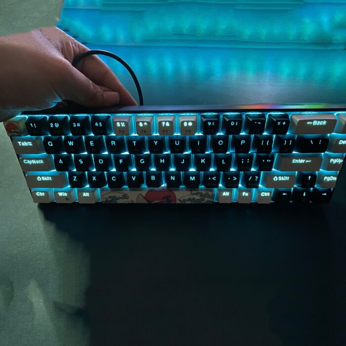 Teclado mecánico portátil para juegos retroiluminación LED azul hielo, compacto, 68 teclas, miniteclado con cable para oficina con interruptor azul, para Windows, portátil, PC y Mac.